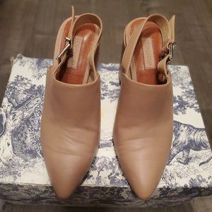 TOPSHOP Nude Leather Block Heel Shoes